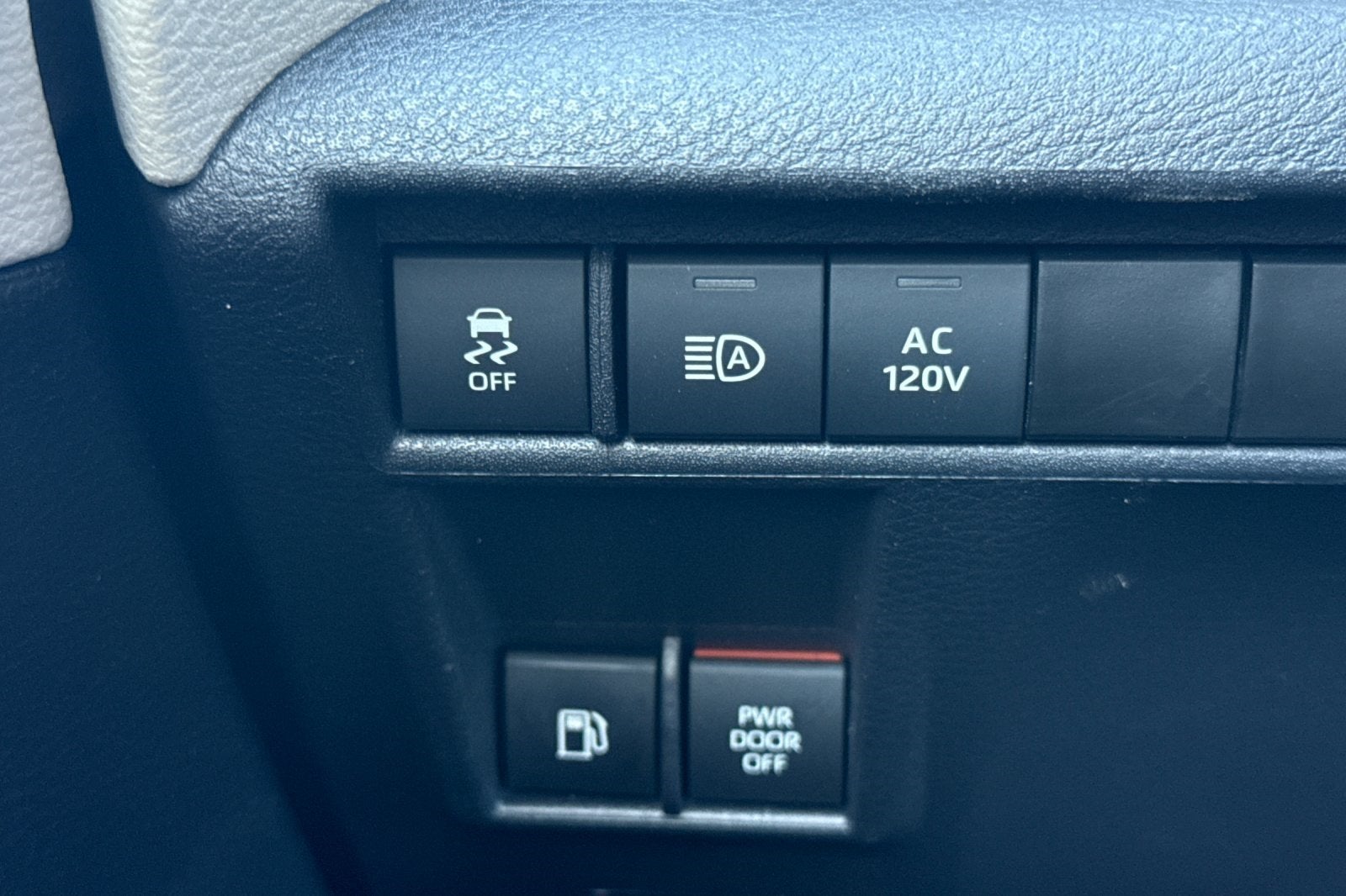 2025 Toyota Sienna Limited 7 Passenger