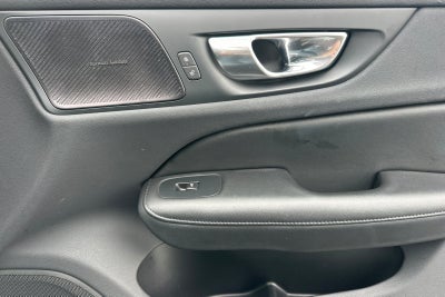 2024 Volvo S60 B5 Plus Dark Theme