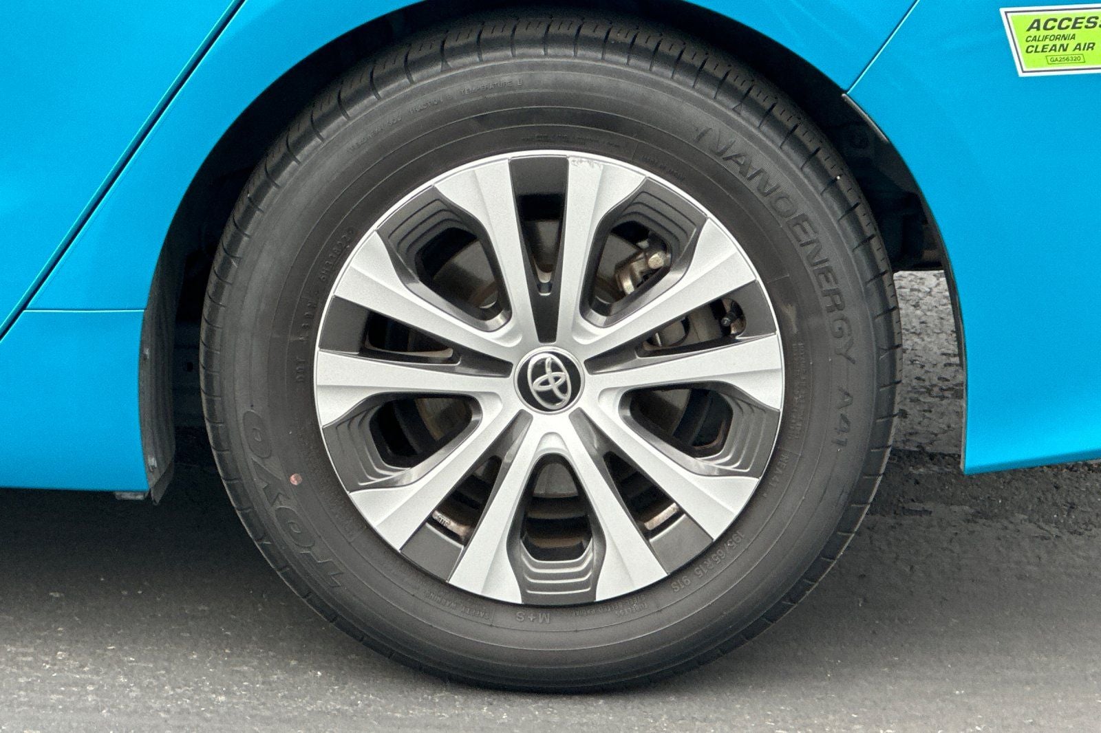 2022 Toyota Prius Prime LE