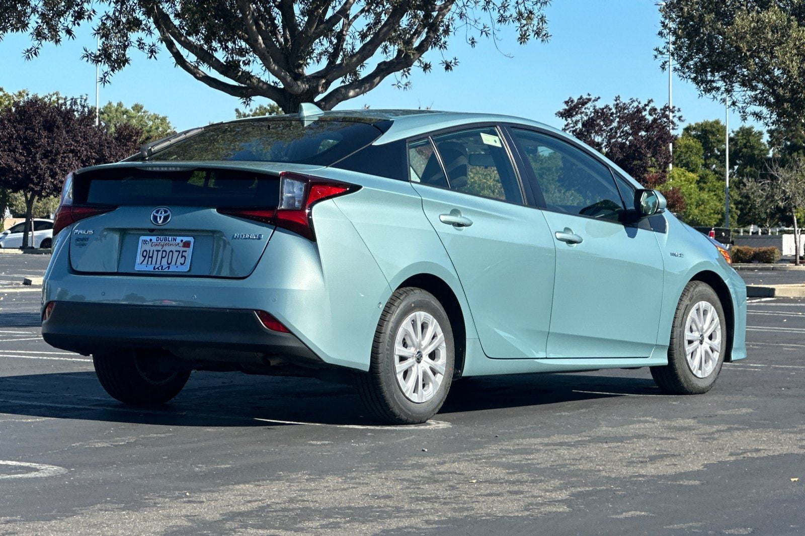 2021 Toyota Prius LE
