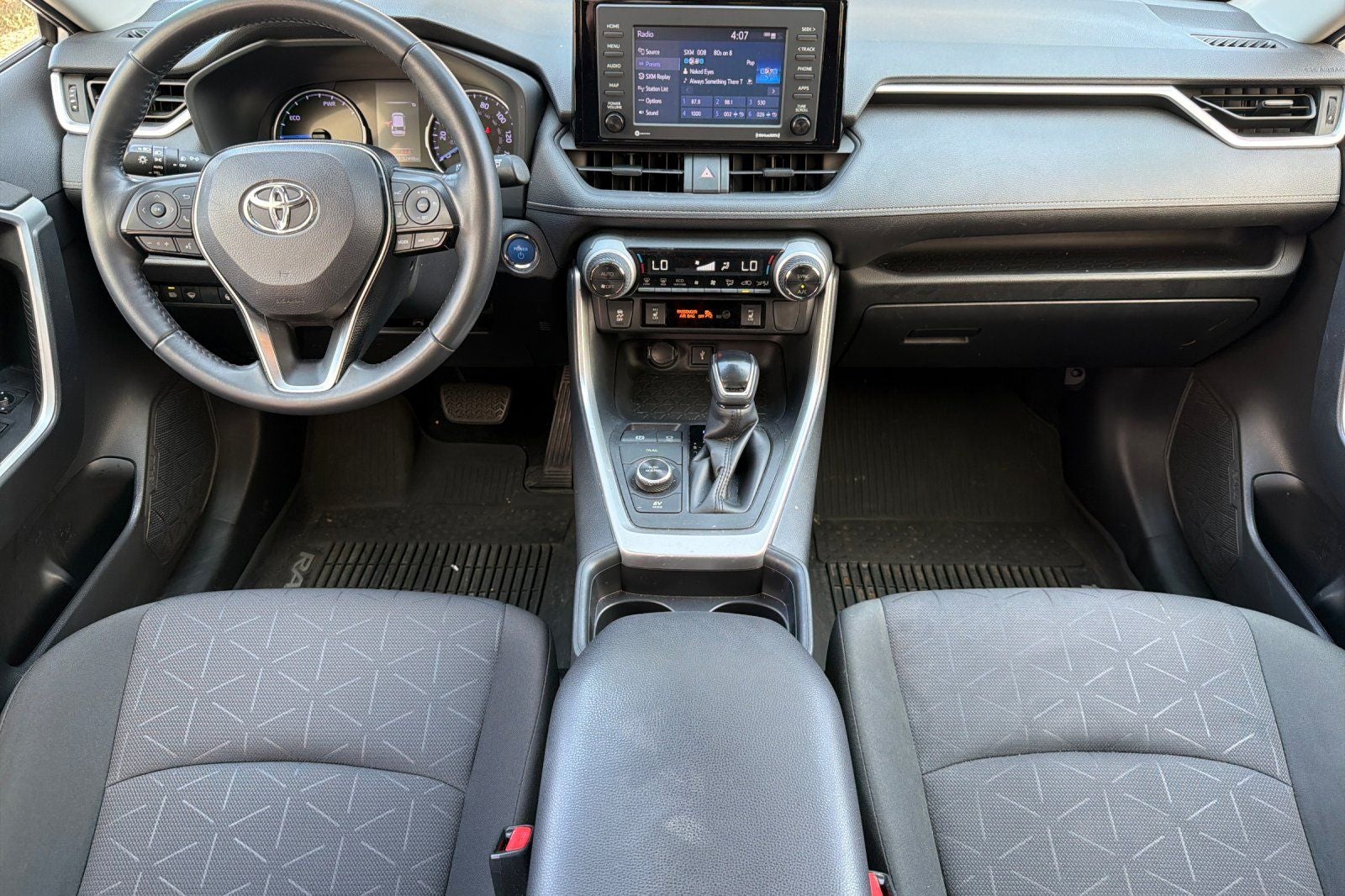 2020 Toyota RAV4 Hybrid XLE