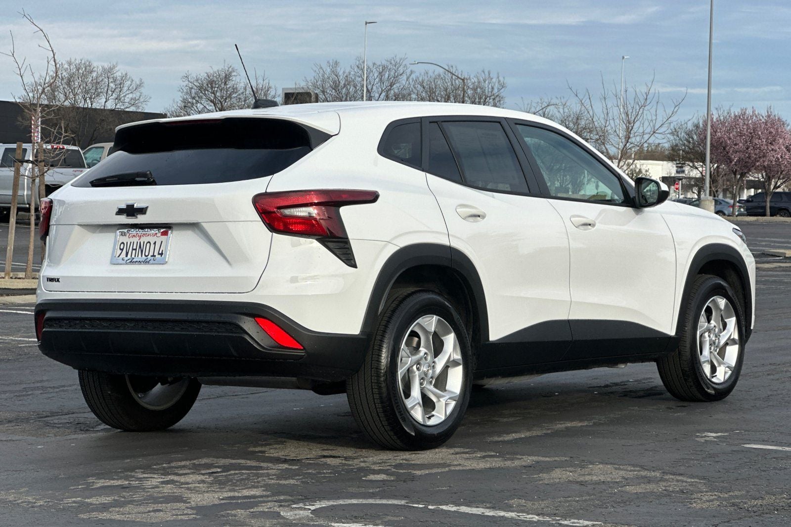 2025 Chevrolet Trax LS