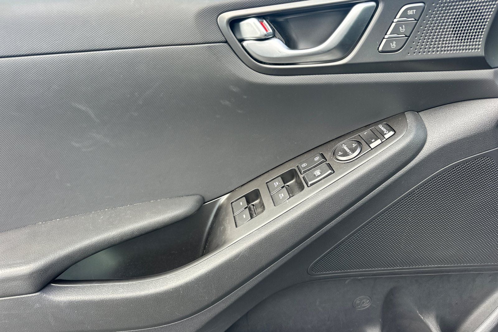 2020 Hyundai Ioniq Plug-In Hybrid Limited