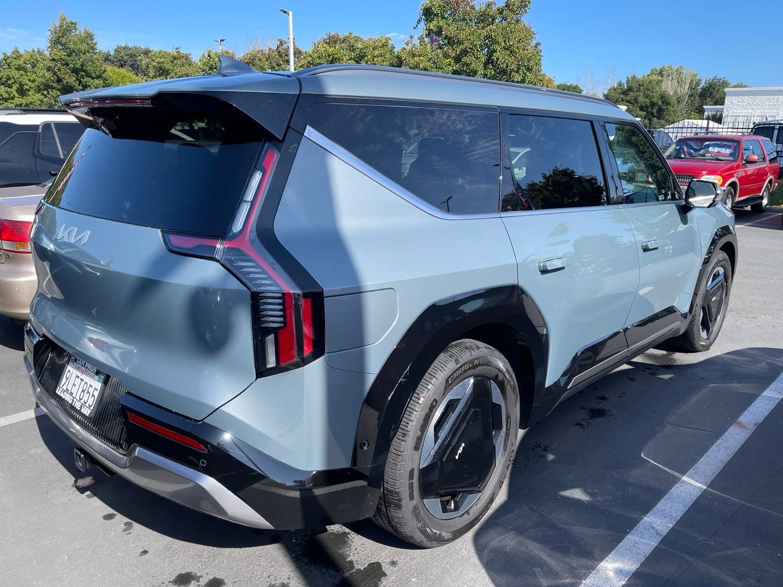 2024 Kia EV9 Land