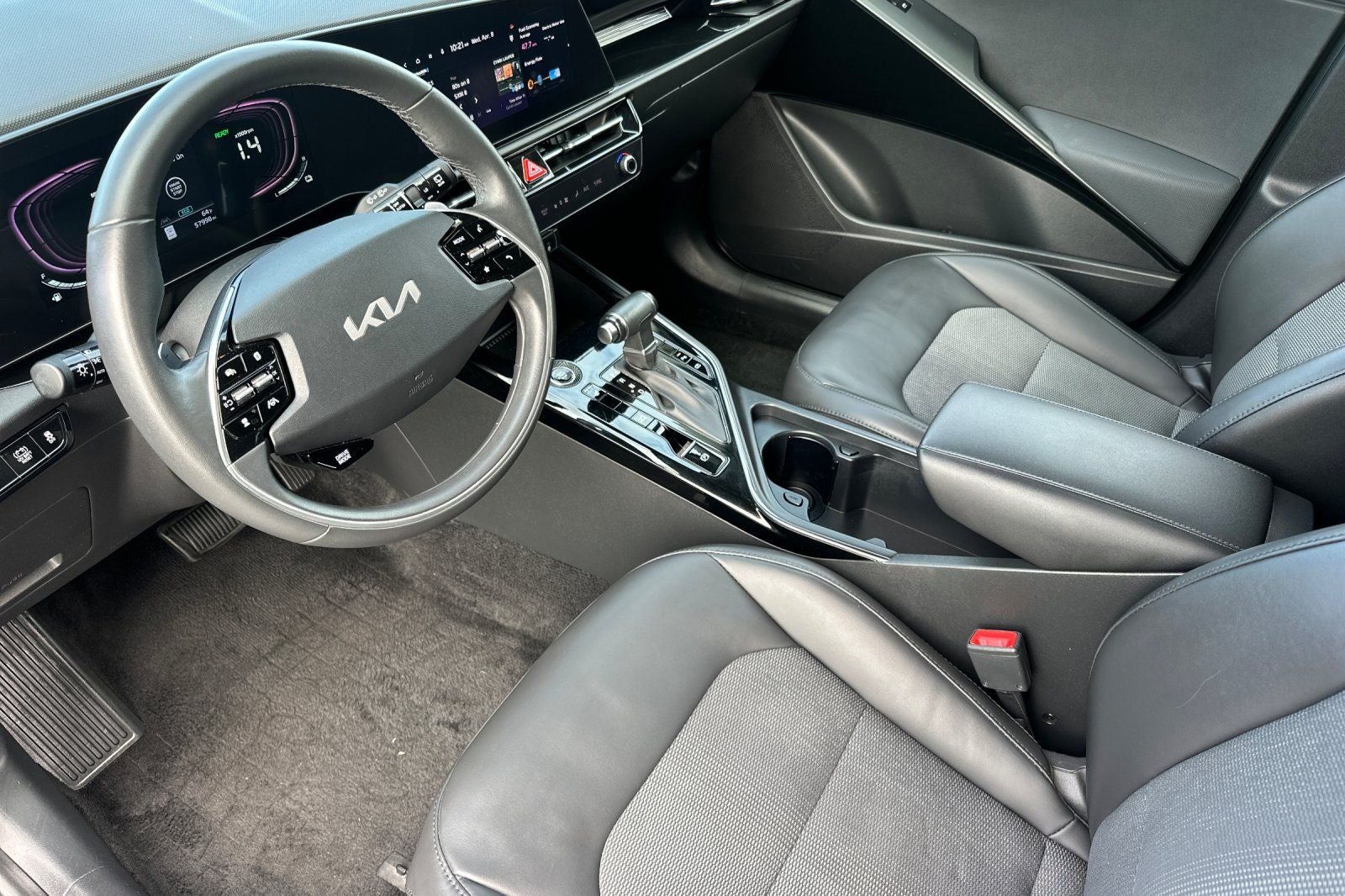 2023 Kia Niro EX