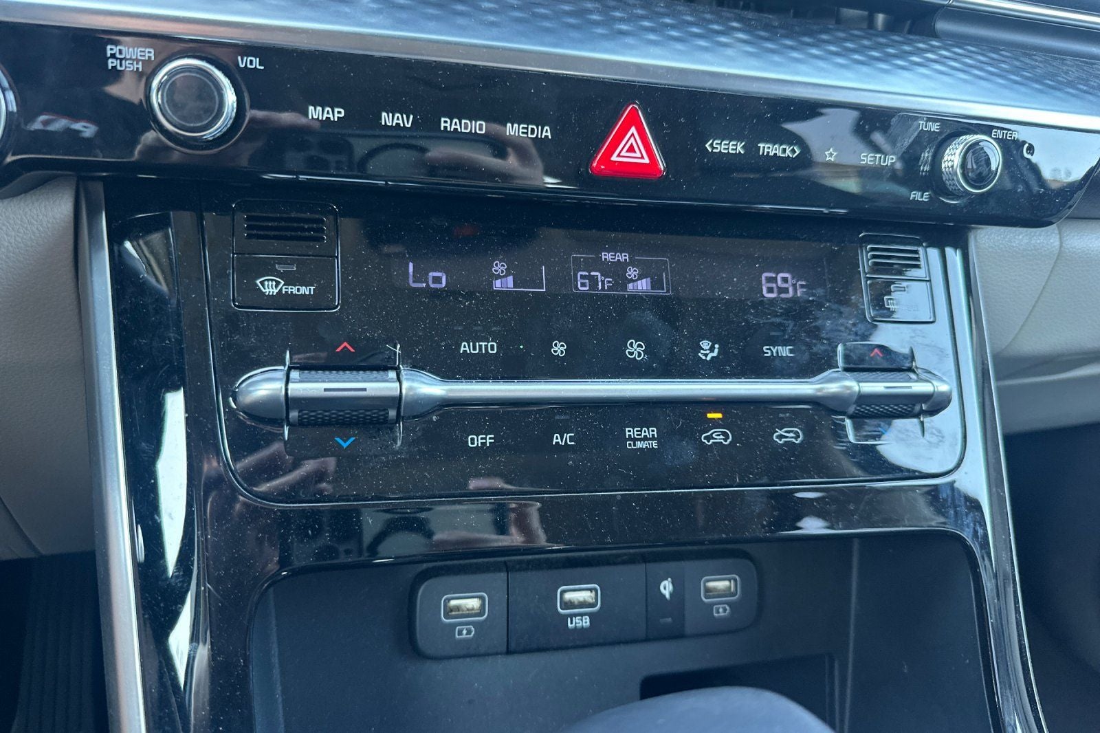 2024 Kia Carnival SX Prestige