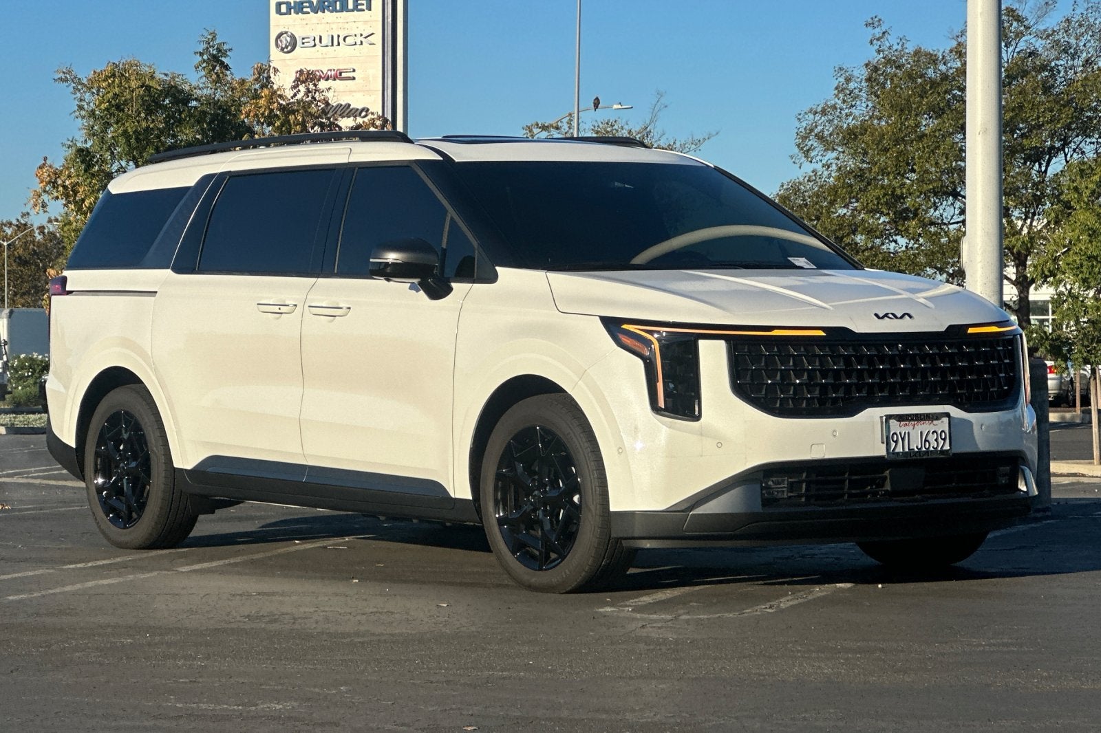 2026 Kia Carnival Hybrid SX