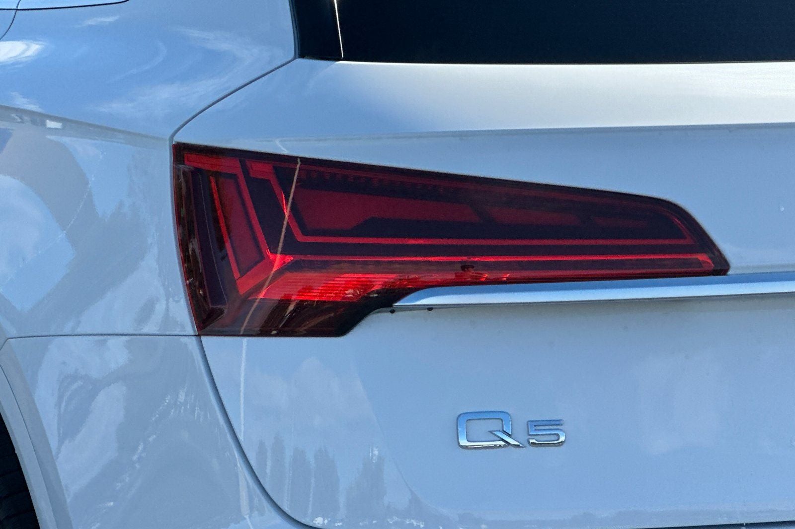 2024 Audi Q5 45 S line Premium quattro