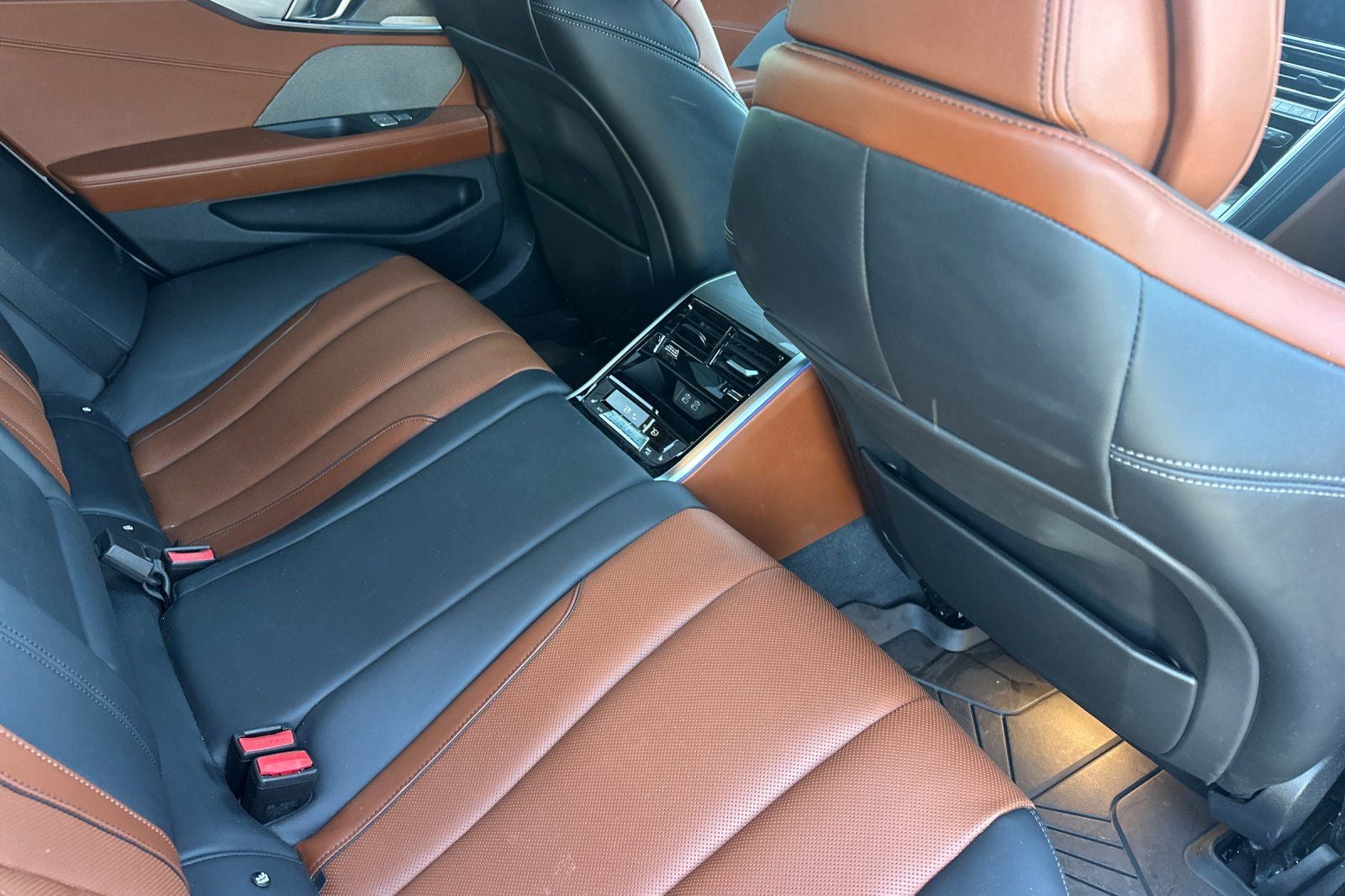 2024 BMW 8 Series 840