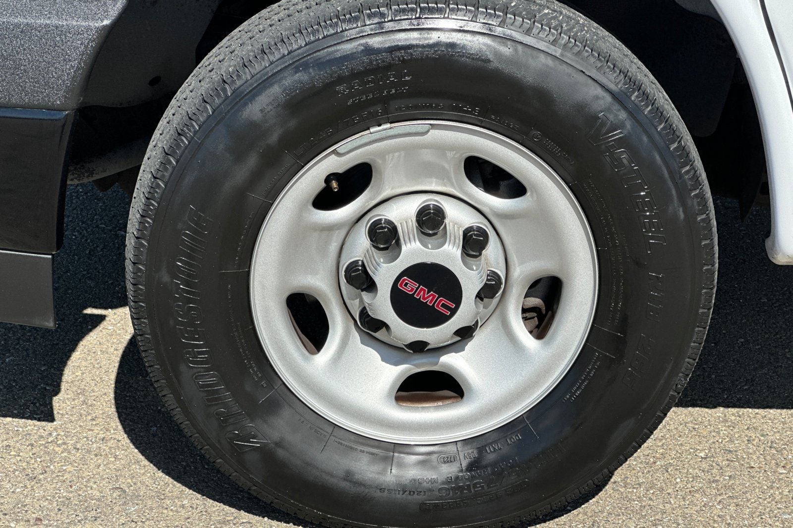 2023 GMC Savana 2500 Work Van