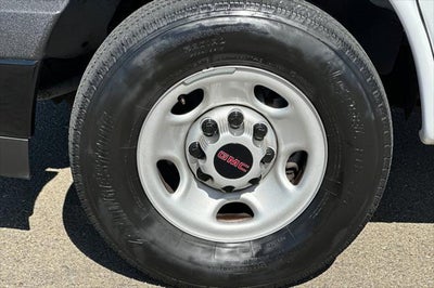 2023 GMC Savana 2500 Work Van