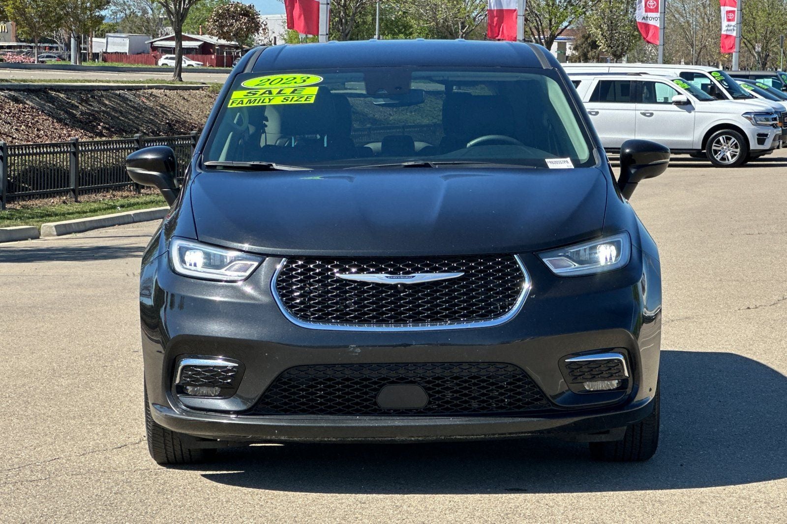 2023 Chrysler Pacifica Touring L