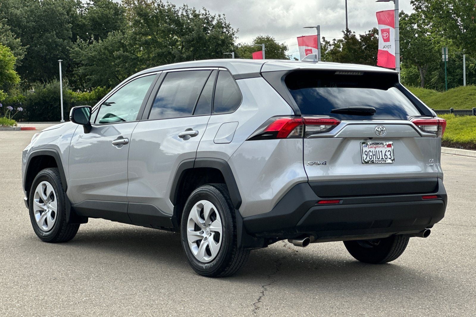 2023 Toyota RAV4 LE