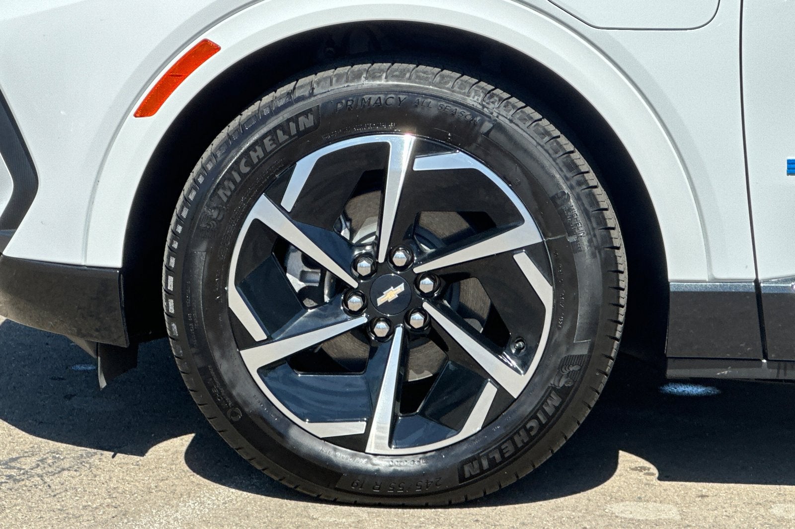 2024 Chevrolet Equinox EV LT