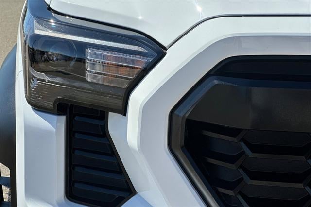 2026 Toyota Tacoma Hybrid TRD Off Road