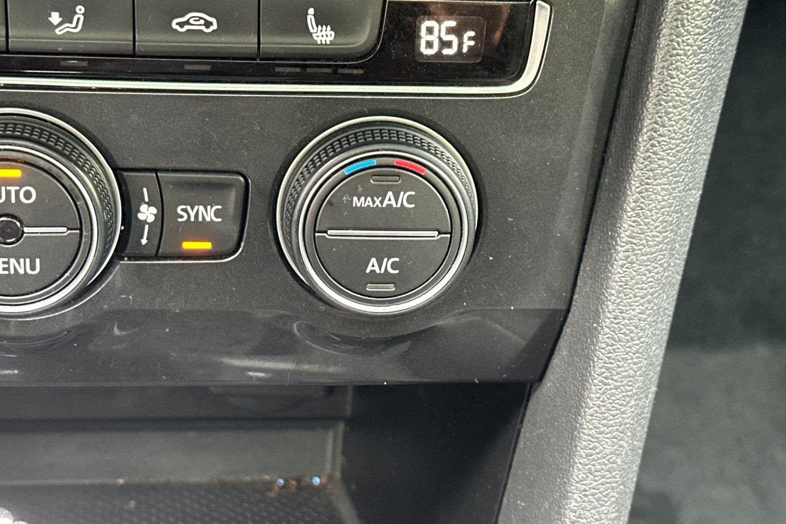 2019 Volkswagen Tiguan 2.0T SEL R-Line