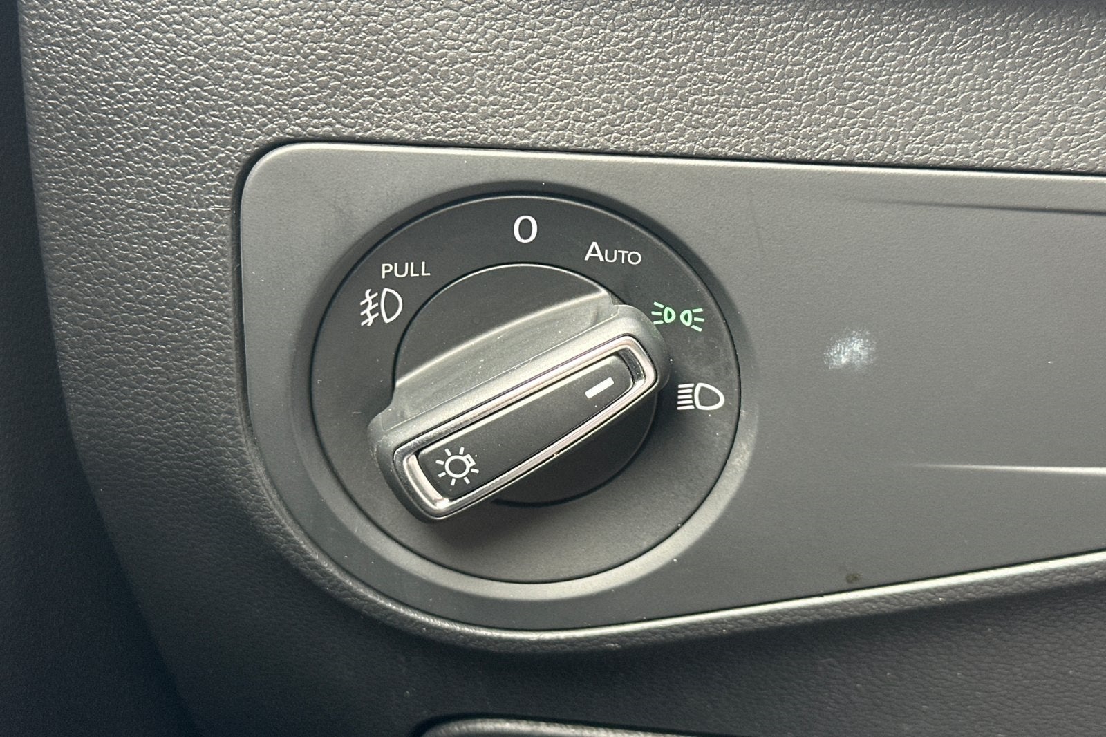 2019 Volkswagen Tiguan 2.0T SEL R-Line