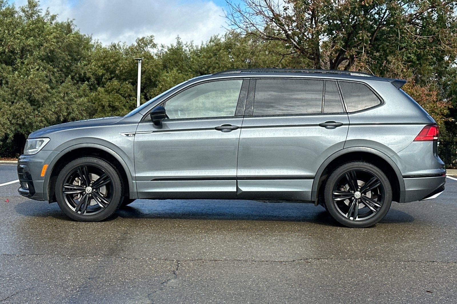 2019 Volkswagen Tiguan 2.0T SEL R-Line