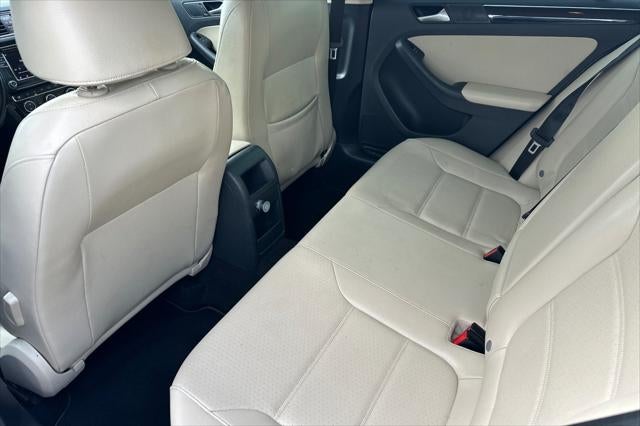 2017 Volkswagen Jetta 1.8T SEL