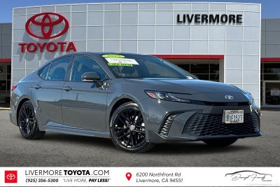 2025 Toyota Camry SE