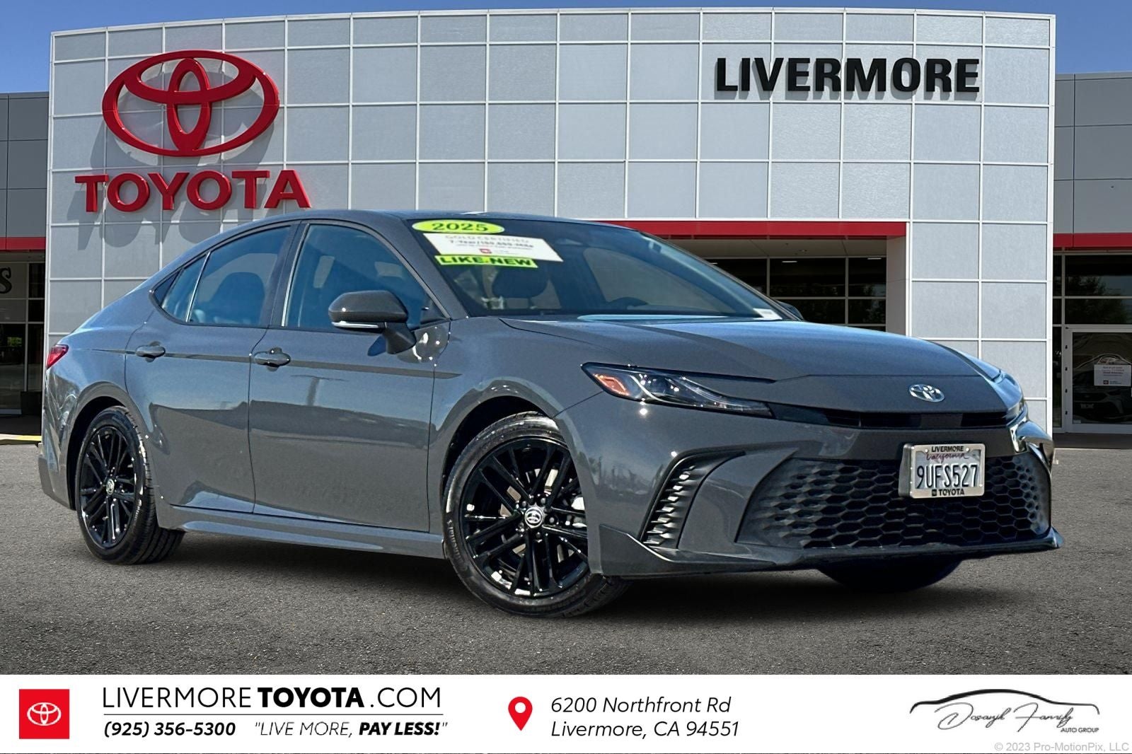 2025 Toyota Camry SE