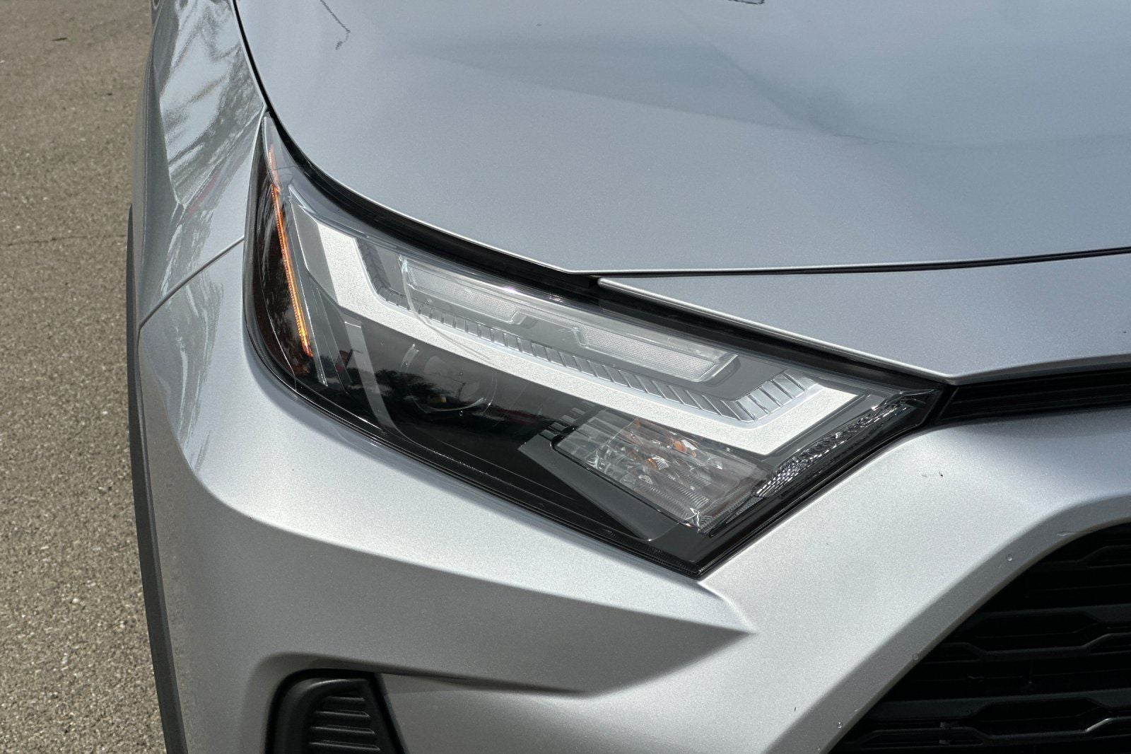 2023 Toyota RAV4 Hybrid LE