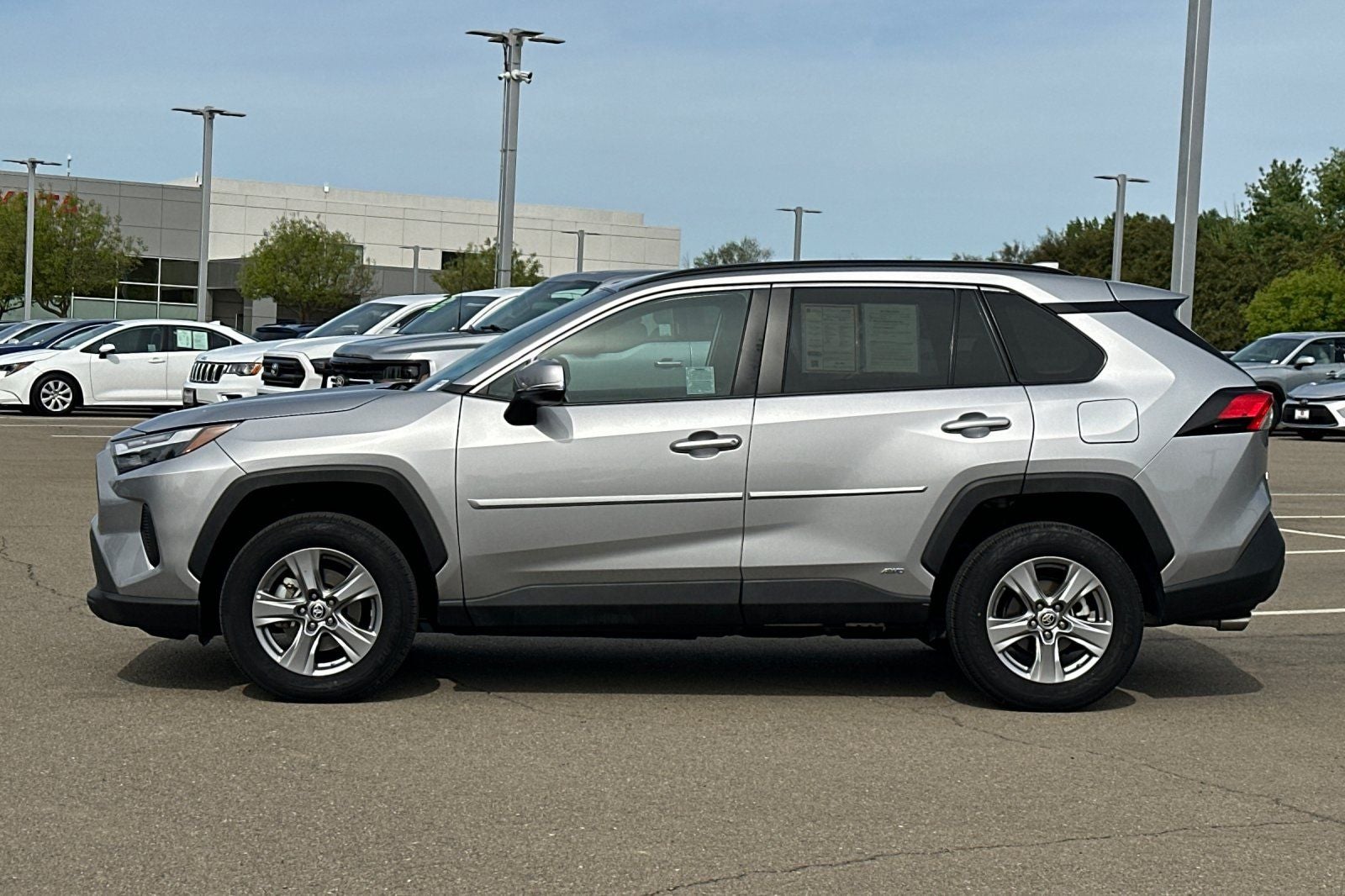 2023 Toyota RAV4 Hybrid LE