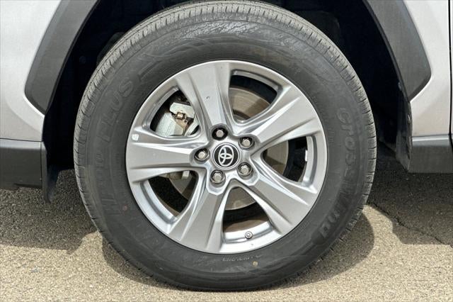 2023 Toyota RAV4 Hybrid LE