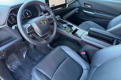 2025 Toyota Sienna XSE 7 Passenger