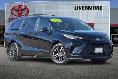 2025 Toyota Sienna XSE 7 Passenger