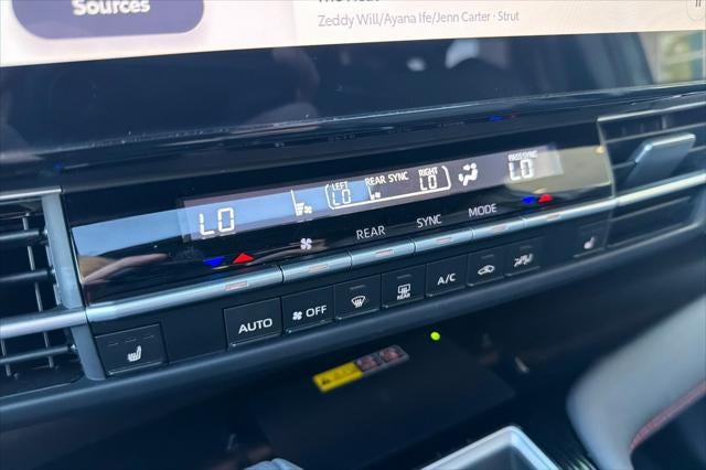 2025 Toyota Sienna XSE 7 Passenger