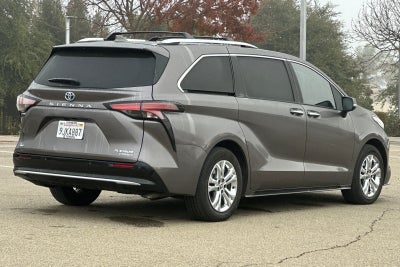 2023 Toyota Sienna Platinum 7 Passenger