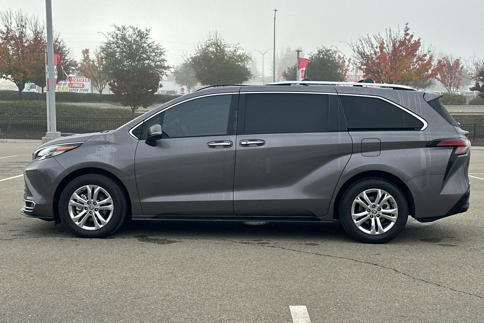 2023 Toyota Sienna Platinum 7 Passenger