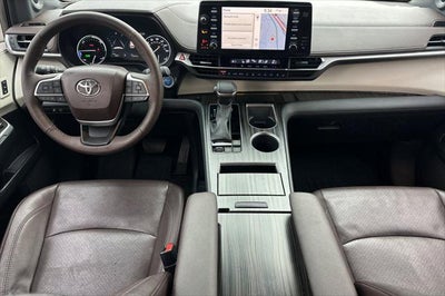 2023 Toyota Sienna Platinum 7 Passenger