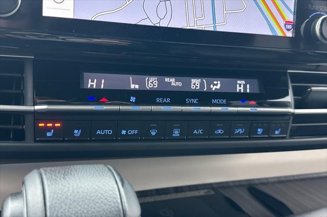 2023 Toyota Sienna Platinum 7 Passenger