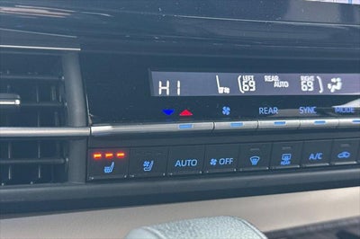 2023 Toyota Sienna Platinum 7 Passenger