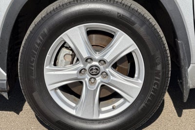 2025 Toyota Highlander LE