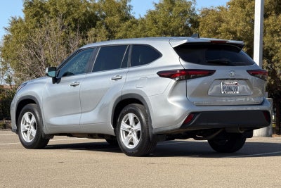 2025 Toyota Highlander LE