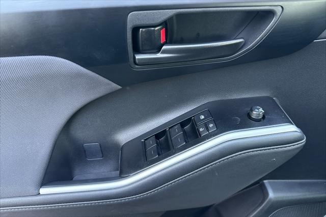 2025 Toyota Highlander LE