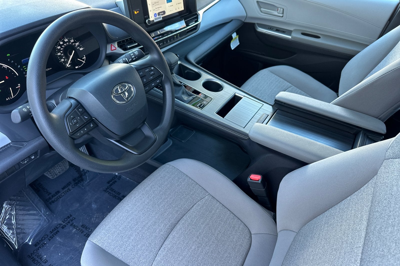 2026 Toyota Sienna LE 8 Passenger