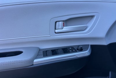 2026 Toyota Sienna LE 8 Passenger