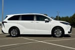 2026 Toyota Sienna LE 8 Passenger