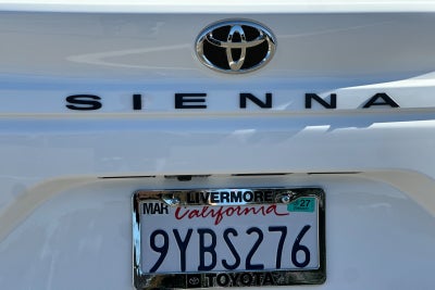2026 Toyota Sienna LE 8 Passenger