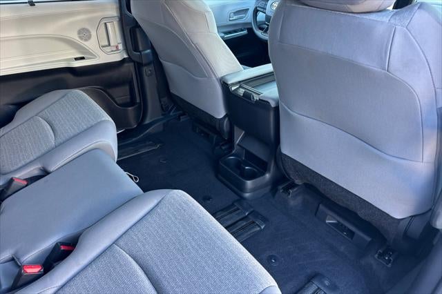 2026 Toyota Sienna LE 8 Passenger