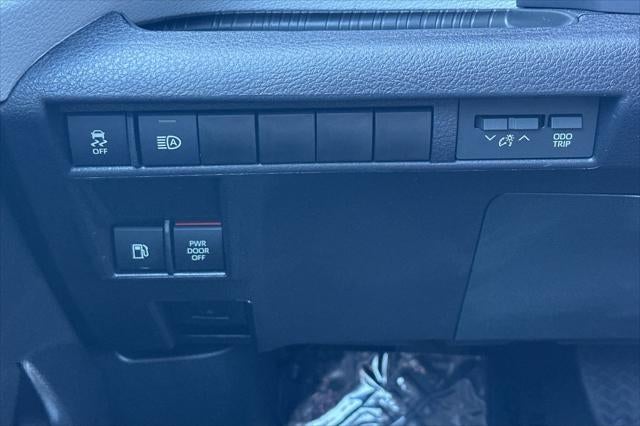 2026 Toyota Sienna LE 8 Passenger
