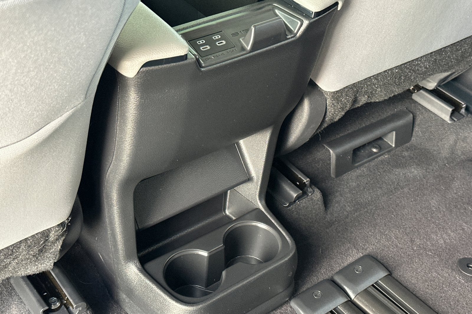 2026 Toyota Sienna LE 8 Passenger