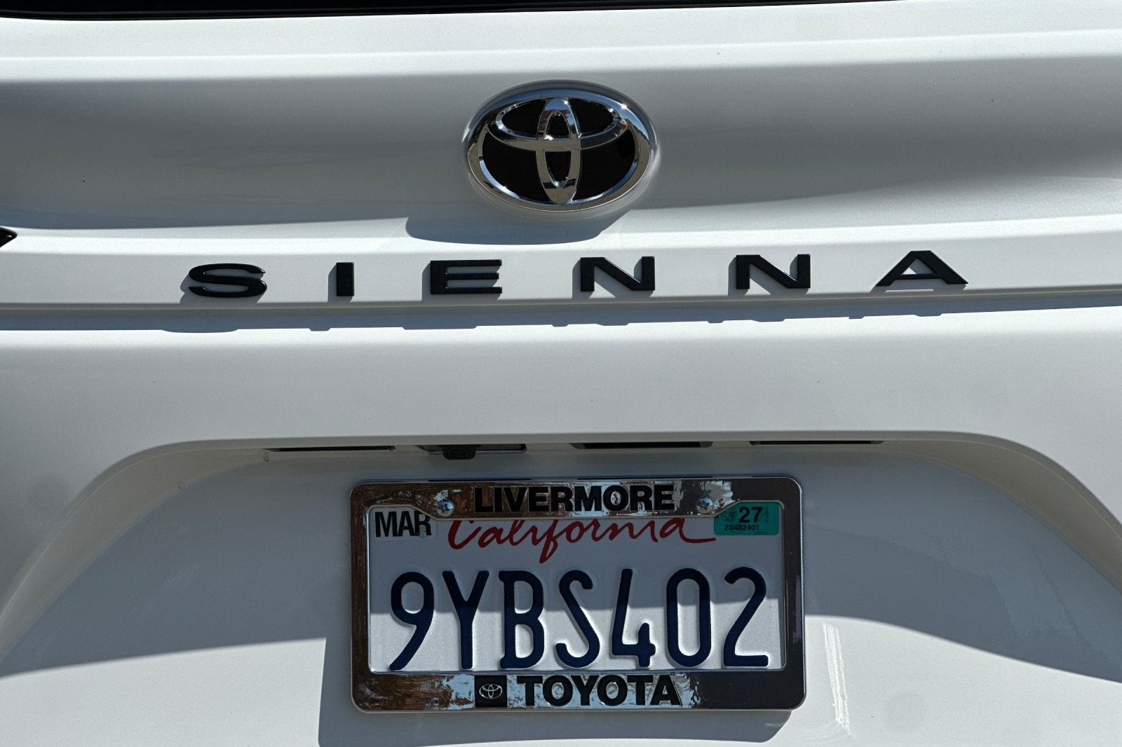 2026 Toyota Sienna LE 8 Passenger
