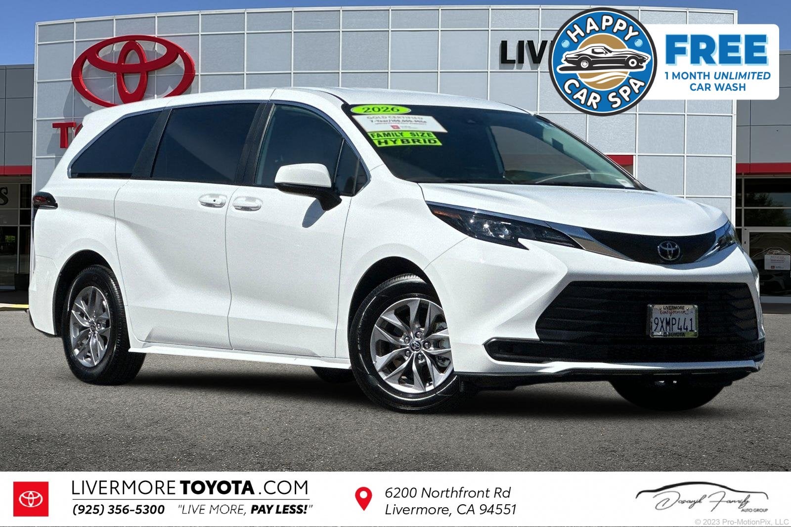 2026 Toyota Sienna LE 8 Passenger