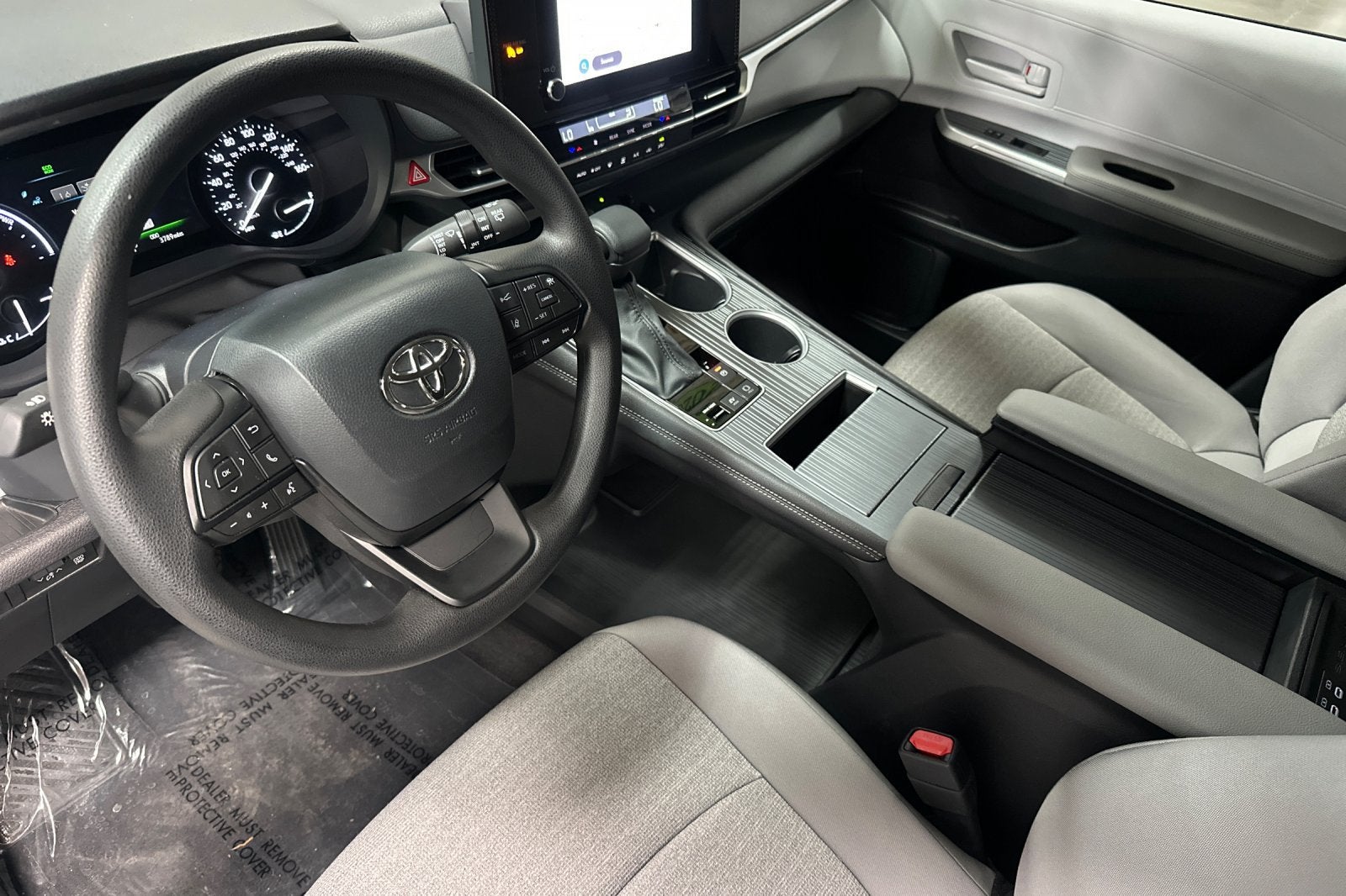 2026 Toyota Sienna LE 8 Passenger