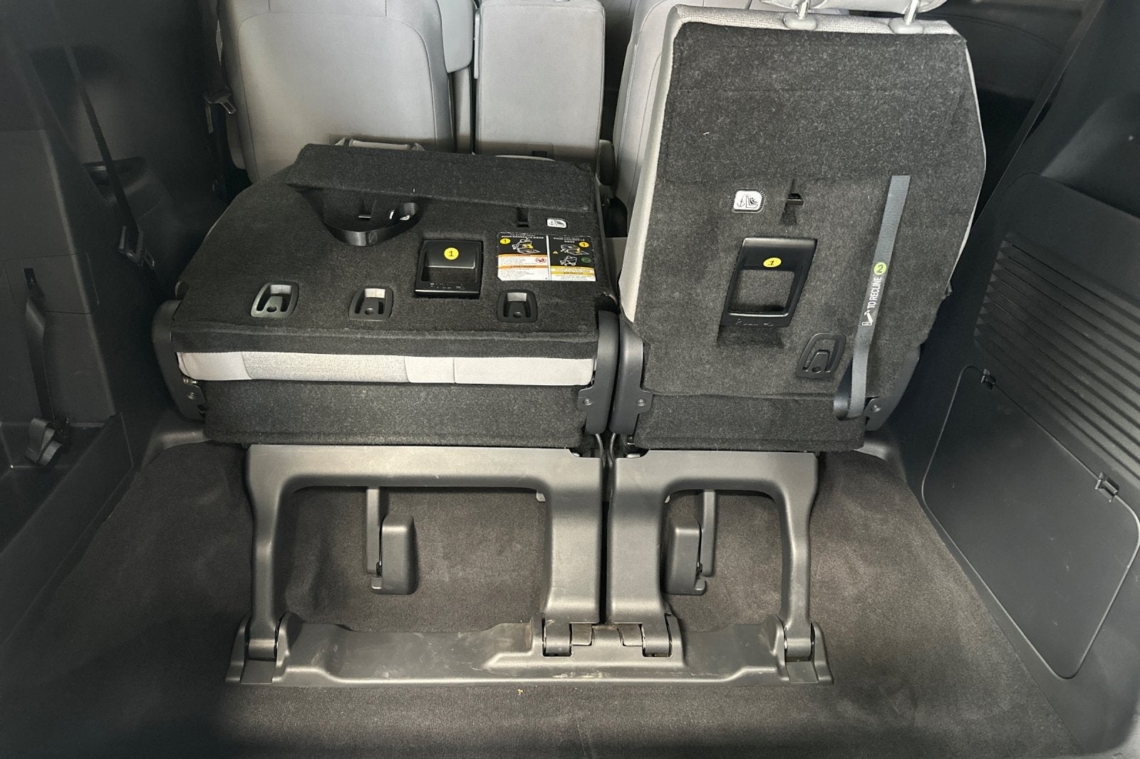 2026 Toyota Sienna LE 8 Passenger